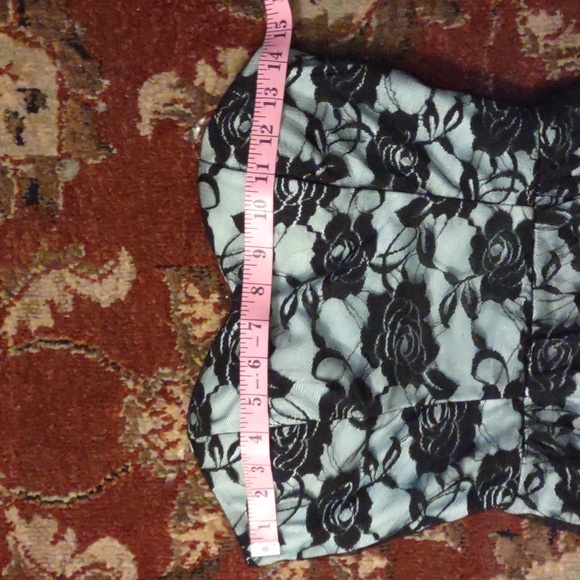 Vintage 2000s sweetheart lace prom dress - Picture 7 of 10